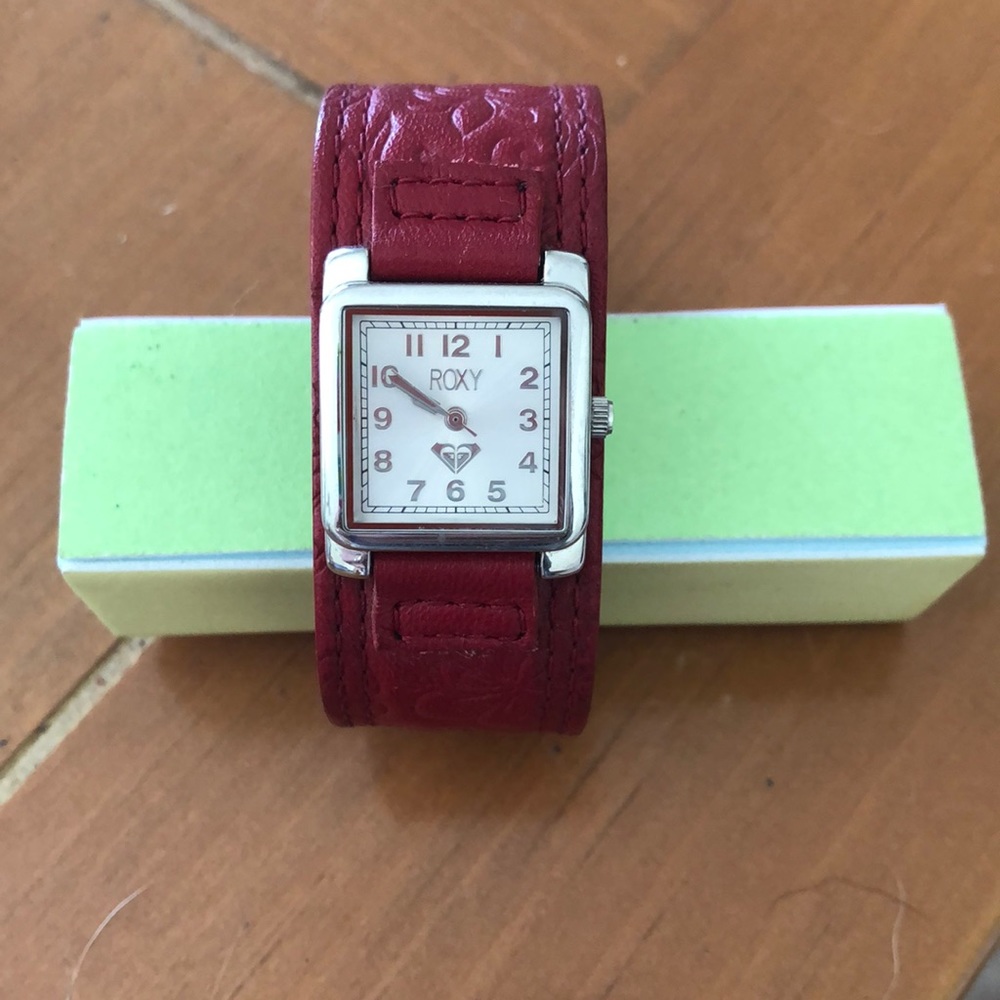 SILVER ROXY WATCH w/ RED LEATHER BAND EUC